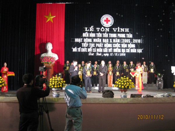 Trường Cao đẳng Y tế Thái Bình được tôn vinh là tập thể tiêu biểu trong phong trào thi đua hoạt động nhân đạo