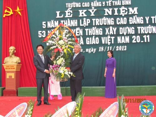 Lễ Kỷ niệm 5 năm thành lập trường Cao đẳng Y tế, 53 năm truyền thống xây dựng trường và ngày Nhà giáo Việt Nam 20/11
