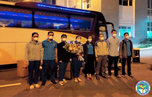 Trường Cao đẳng Y tế Thái Bình đón đoàn cán bộ giảng viên tham gia chống dịch Covid-19 tại Thành phố Hồ Chí Minh trở về