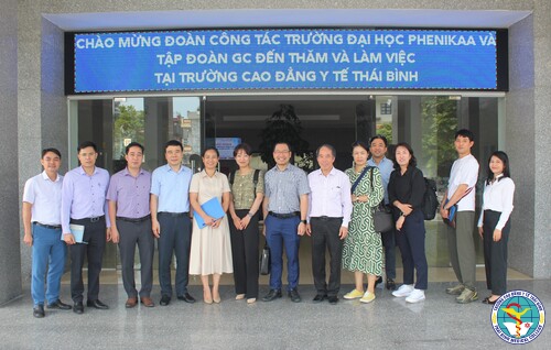 Trường Đại học Phenikaa và Tập đoàn GC (Hàn Quốc) đến thăm và làm việc tại Trường Cao đẳng Y tế Thái Bình