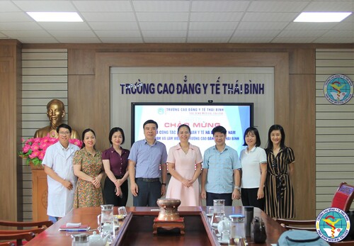 Ủy ban Y tế Hà Lan - Việt Nam (MCNV) thăm và làm việc tại tại Trường Cao đẳng Y tế Thái Bình