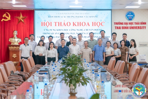 Trường ĐH Thái Bình và Trường CĐ Y tế Thái Bình đồng tổ chức Hội thảo khoa học về ứng dụng công nghệ và chuyển đổi số