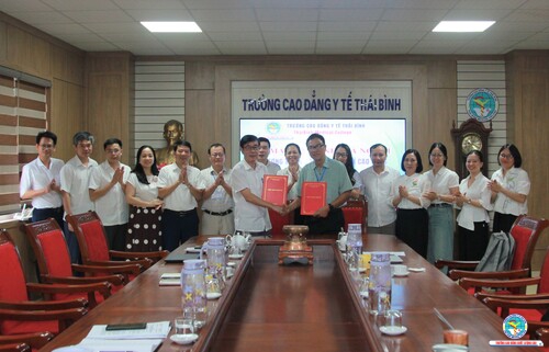 Bế mạc Đợt khảo sát chính thức đánh giá ngoài chương trình đào tạo Dược sĩ Cao đẳng: Khẳng định cam kết về chất lượng đào tạo