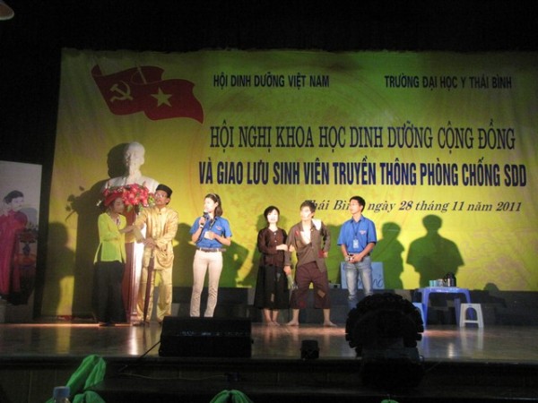 Hội nghị khoa học dinh dưỡng cộng đồng và giao lưu sinh viên truyền thông phòng chống SDD