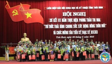 Trường Cao đẳng Y tế tích cực trong phong trào thi đua "Trí thức Thái Bình chung sức xây dựng nông thôn mới"