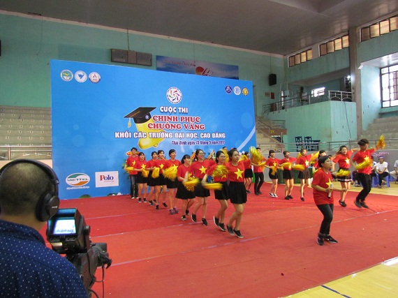 Các tiết mục văn nghệ cổ động chương trình